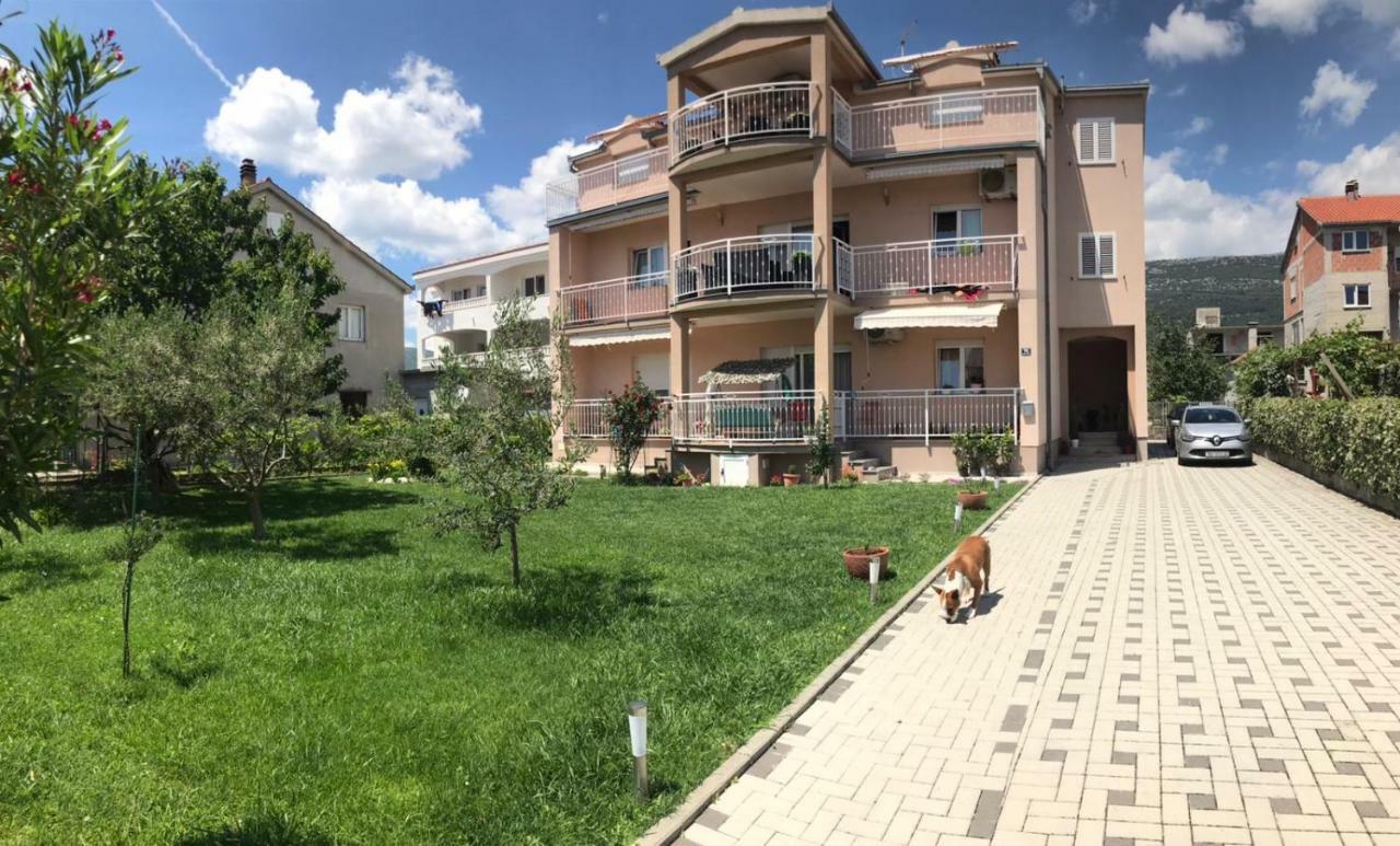 Apartment Aurora Kaštela Kültér fotó