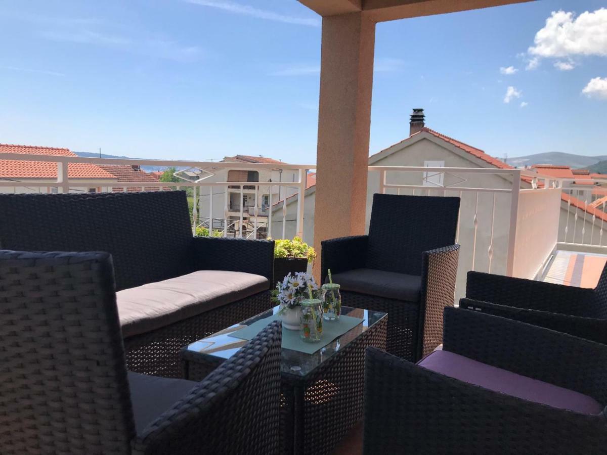 Apartment Aurora Kaštela Kültér fotó